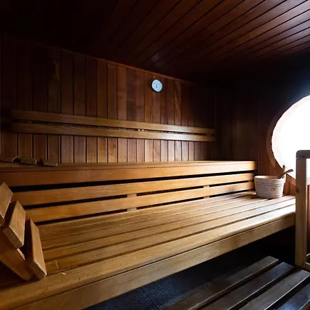 Apartmán Le Victoria - Beau 2p Avec Vue Laterale, Balcon, Piscine, Sauna Et Parking Prive Au Centre De *