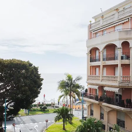 Le Victoria - Beau 2p ,balcon, Piscine, Sauna Et Parking Privé, Façade En Renovation De Septembre 2026 à Janvier 2027 Appartement